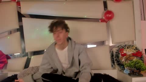 genesis_js online show from December 23, 3:48 am