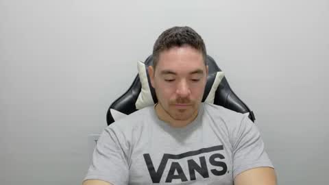 genesis_wb online show from October 25, 3:41 am