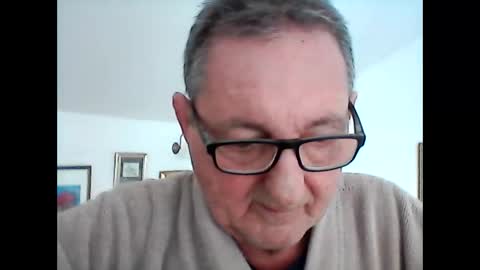 georg1412 online show from April 15, 9:31 am