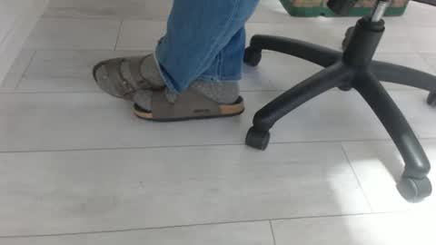 GermanSoleBro online show from February 9, 7:24 am