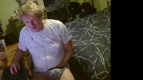 Snapshot of gethyn chatting on December 29, 10:56 am Gethyn online show from December 29, 10:56 am