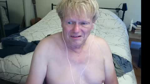 Snapshot of gethyn chatting on September 16, 5:58 pm Gethyn online show from September 16, 5:58 pm