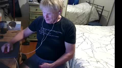 Snapshot of gethyn chatting on September 21, 8:58 am Gethyn online show from September 21, 8:58 am