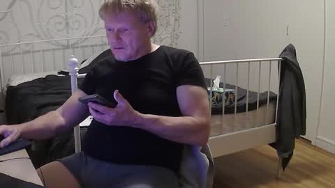 Snapshot of gethyn chatting on January 27, 3:37 am Gethyn online show from January 27, 3:37 am