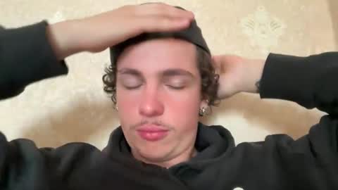 Snapshot of getssby chatting on October 31, 8:50 am Max online show from October 31, 8:50 am