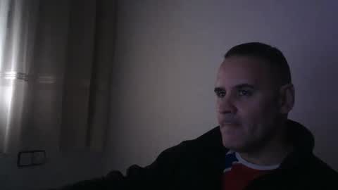 Snapshot of gioshadow chatting on January 5, 1:04 pm gioshadow online show from January 5, 1:04 pm