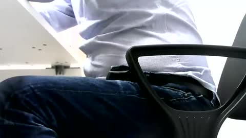Snapshot of gitano691 chatting on October 23, 4:10 pm gitano691 online show from October 23, 4:10 pm