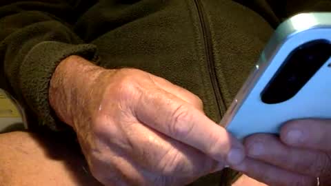 giutomma930394 online show from October 26, 5:37 pm