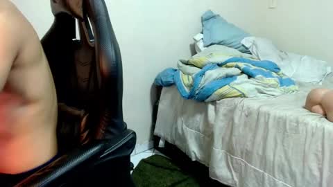 Snapshot of god_hunkules chatting on October 23, 7:17 pm god hunkules online show from October 23, 7:17 pm
