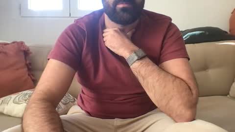 J online show from November 21, 11:31 am