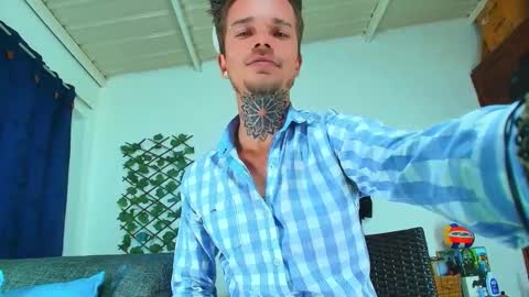 Snapshot of goldy_loyal99 chatting on September 13, 4:24 am Goldy Loyal93 online show from September 13, 4:24 am