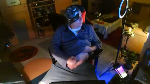 google5001 online show from January 9, 10:15 pm