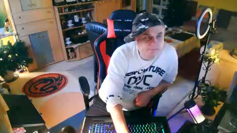 google5001 online show from February 21, 3:02 pm