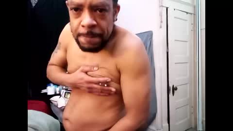 Snapshot of gregnice313 chatting on February 19, 5:27 am NICE and sometimes Savvy online show from February 19, 5:27 am