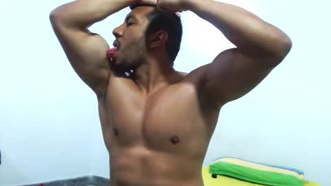 holl latino online show from January 15, 3:54 am