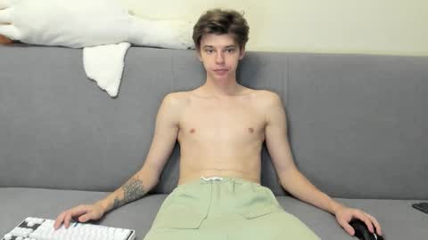 guy_liam1 online show from November 2, 2:32 pm