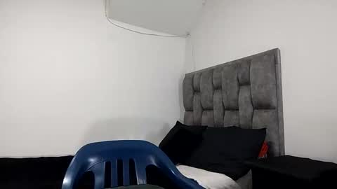 Snapshot of guykarim chatting on March 4, 6:47 am karim online show from March 4, 6:47 am