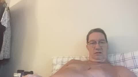 Snapshot of gwashere4u chatting on September 21, 12:16 pm gwashere4u online show from September 21, 12:16 pm