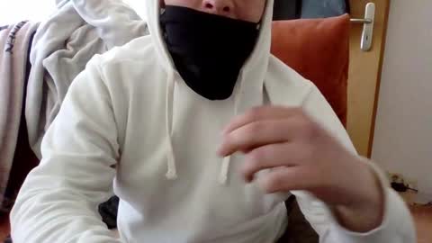 h0mi4u online show from April 22, 8:30 am