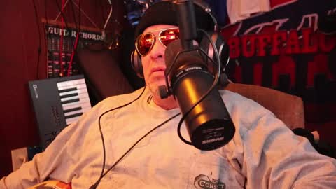 h0tttsteel online show from December 2, 9:55 am