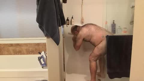 hairydaddreams online show from April 14, 1:54 pm