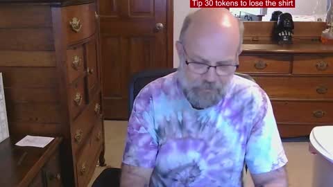 Snapshot of hairydaddybear69 chatting on October 22, 5:05 pm HairyDaddyBear69 online show from October 22, 5:05 pm
