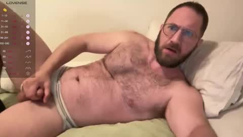 Snapshot of hairyfitguy444 chatting on February 20, 1:57 am Harry Fit  Big Bro Dad Sir online show from February 20, 1:57 am