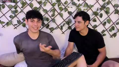 hans and andres online show from February 25, 1:50 am