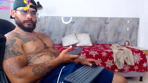 hanz_col online show from February 15, 9:56 pm