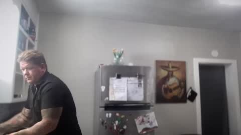 DadBod online show from September 18, 4:53 pm