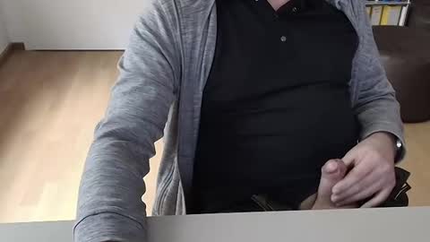 Cum for you online show from January 30, 1:10 pm