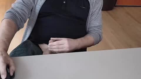 Cum for you online show from February 5, 1:33 pm