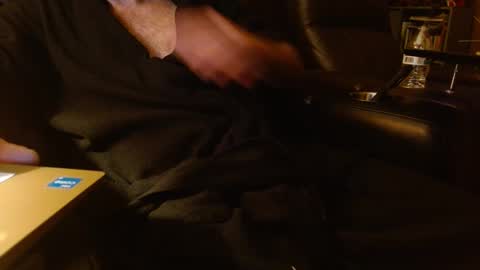 Jhonassmann12 online show from December 10, 8:40 am