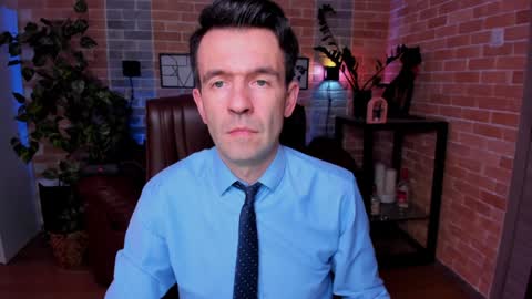 Steve online show from December 12, 10:02 am