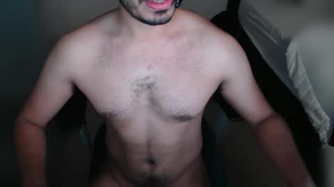 Snapshot of hardandhornyandbrown chatting on January 15, 8:41 am H online show from January 15, 8:41 am