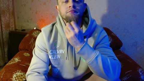 Valentino Hard online show from December 19, 3:18 am