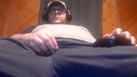 Snapshot of hardc970456 chatting on October 3, 8:19 am hardc970456 online show from October 3, 8:19 am