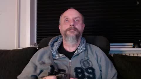 MrLazy online show from December 22, 6:27 pm