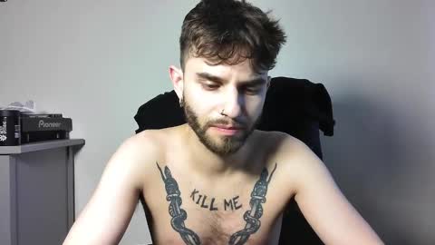 Liam online show from December 21, 9:01 pm