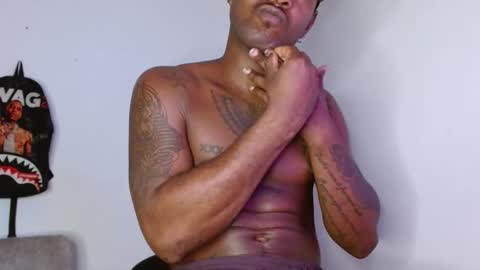 hazlan_420 online show from November 27, 11:41 pm