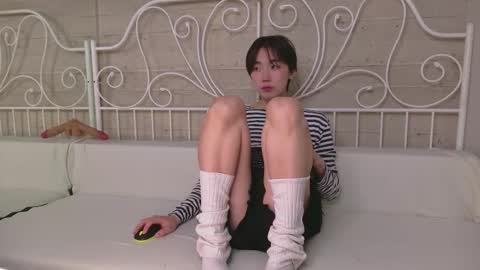 HEEJIN online show from October 16, 8:39 pm