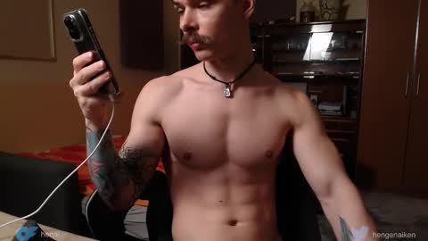 Snapshot of hengen_aiken chatting on October 29, 6:33 pm Hengen Aiken online show from October 29, 6:33 pm