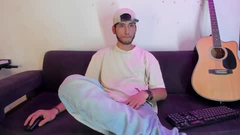 henrik_senn online show from December 13, 12:39 pm