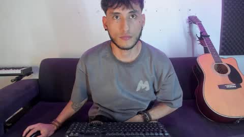 henrik_senn online show from December 22, 1:55 am