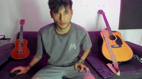 henrik_senn online show from December 4, 10:24 am