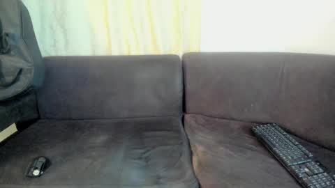 henrik_senn online show from October 1, 1:53 am