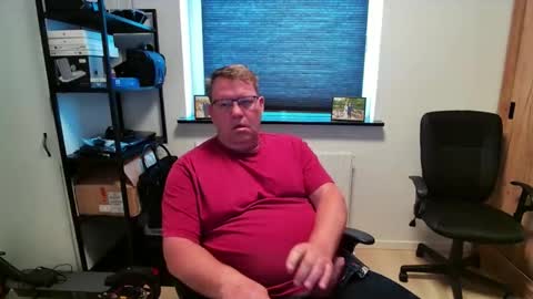 henrikrp1971 online show from April 1, 11:12 am