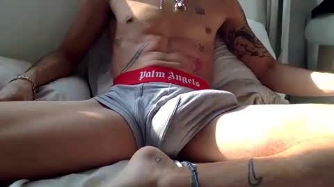 henrycase69 online show from February 6, 2:37 pm