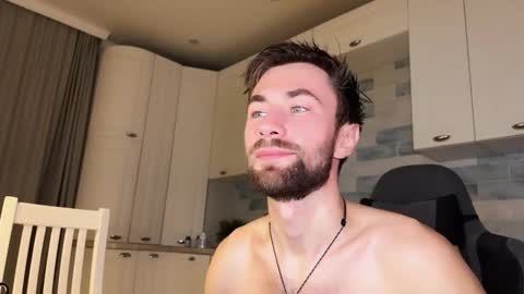 Arnold online show from November 3, 8:21 pm