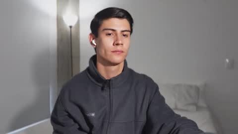 hey_cesard online show from February 3, 11:48 am